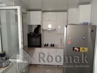 Маленькая кухня в белом цвете 6