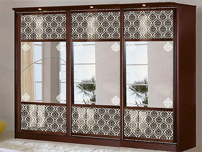 Функциональность шкафа-купе зависит от его внутреннего оснащения